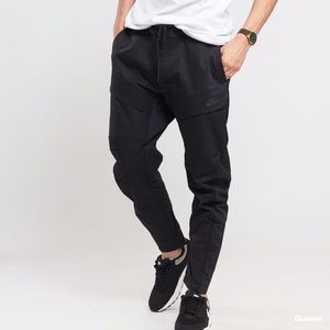 nike sportswear tech pack cargo pants